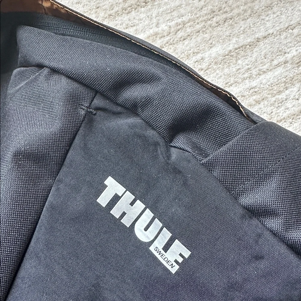 NWT Thule Notus Lightweight Black Laptop Backpack Padded 35-2007525 Co-branding